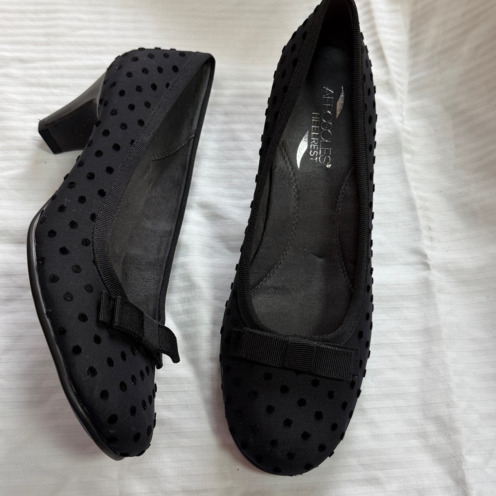 Aerosoles Elegant Black Polka Dot fabric Pumps 8.5